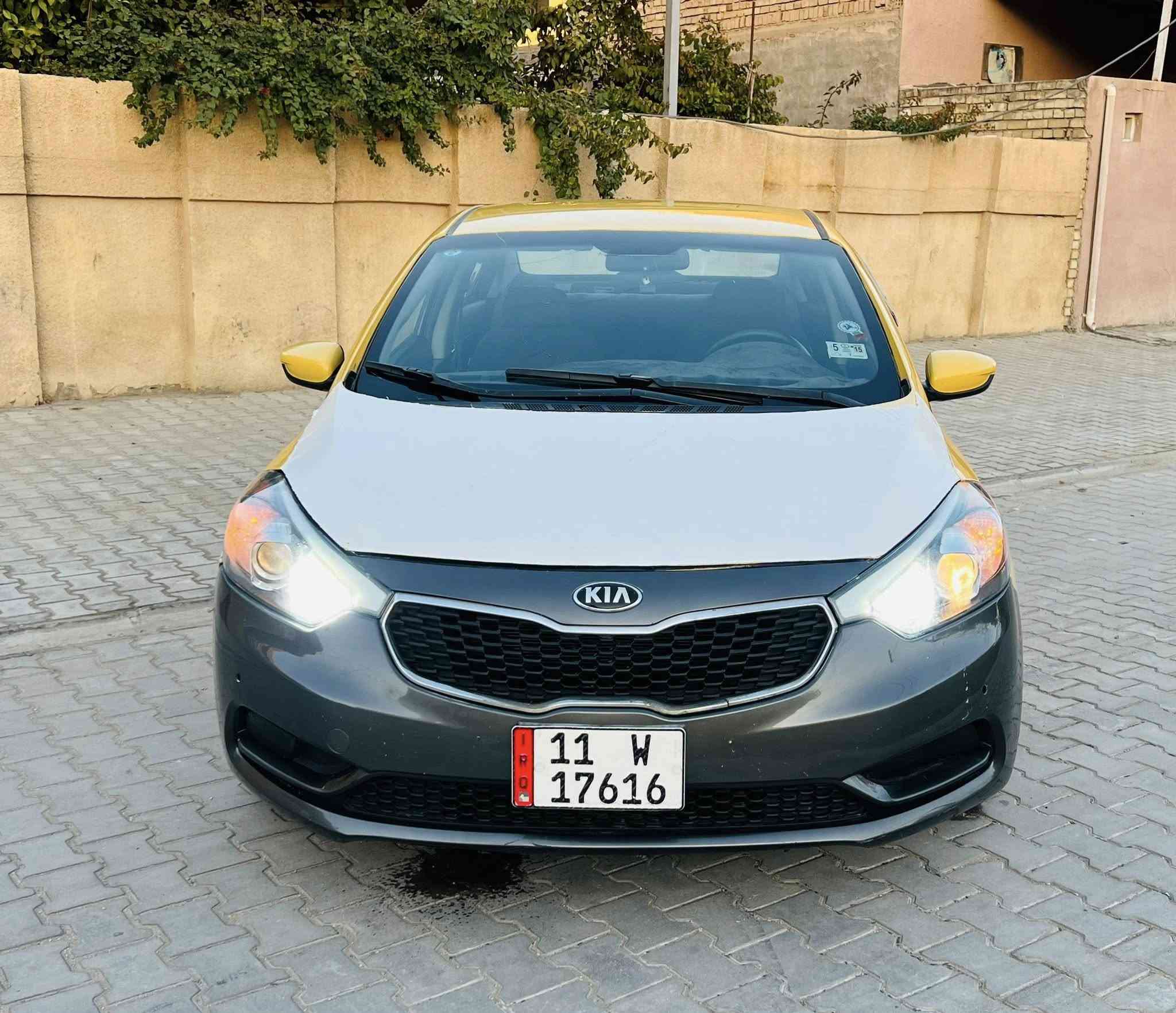 سلام عليكم كيه فورتي مديل 2015وارد امريكي حادثه بس دعاميه والباقي كفاله عامه اليبل واحد كله سياره هيه وغرمات مصفره سنويه 2028سياره جاهزه مال جناي لايت زنون شاشه تحكم ستيرن مكينه 2000تخم تاير حداديه كله جديد السعر 105الستفسار كثر نتصل مكلف بنشر ***********
