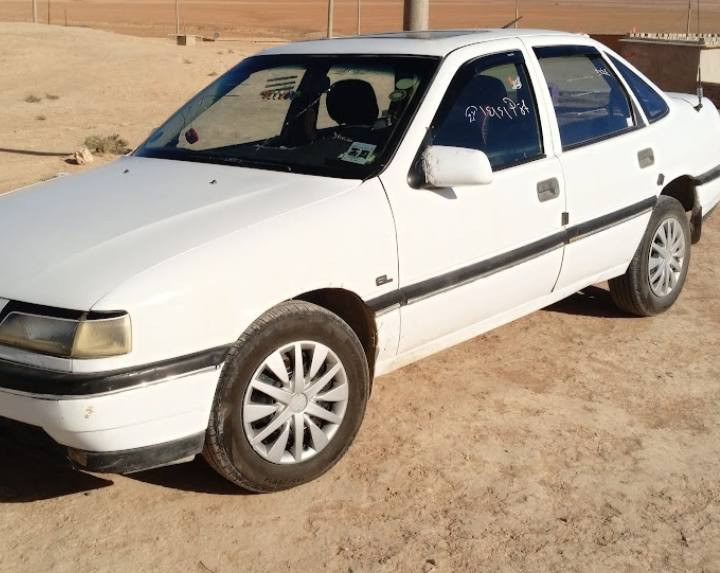 سلام عليكم  اوبل فكتره البيع حجم 16موديل 90تريد تحويل تريد وكاله رقم  بغداد  السعر 43بيها مجال اتصل ***********:***********
