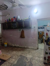 يالله 🤲 بيت 100م الايجار بناء قديم يرادله صبغ بيت ارضي  📌تفاصيل // است...