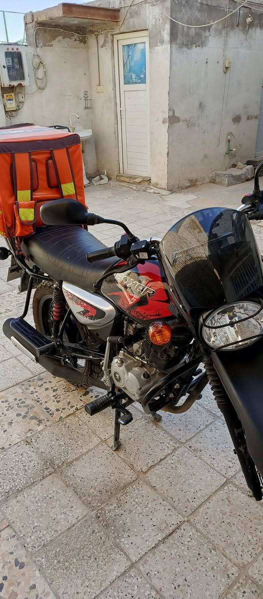 السلام عليكم بوكسر موديل 25 للبيع
الدراجة زيرو اخت الجديدة ماشية فقط 10الاف
السعر 2800 مليونين و 800الف ولتكلي الجديدة ب هذا السعر ترة الجديدة 3300مليون جيب وياك الف فيتر وافحص وين متريد وياك اروح افحص عادي 
المهم الدراجه نضيفة بمعنى الكلمه تحويل ثاني يوم
مكاني بغداد الحرية
للاستفسار:***********
               ***********
             بيهن واتساب الاثنين
