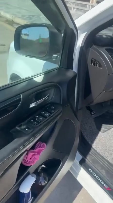 السلام عليكم شباب شلونكم

تبديل دواخل السيارة بالكامل من بيجي الى اسود مع تركيب بردات بلادية للأبواب السلايد مع تبديل فرس ارضي اسود

سيارة اخونا ابو نرجس من بغداد

تم العمل بكُل احترافية وإتقان وبشهادة صاحب السيارة

التصوير قبل وبعد العمل

محلات الامير كربلاء حولي 100 شارع ابو مهدي المهندس

***********
