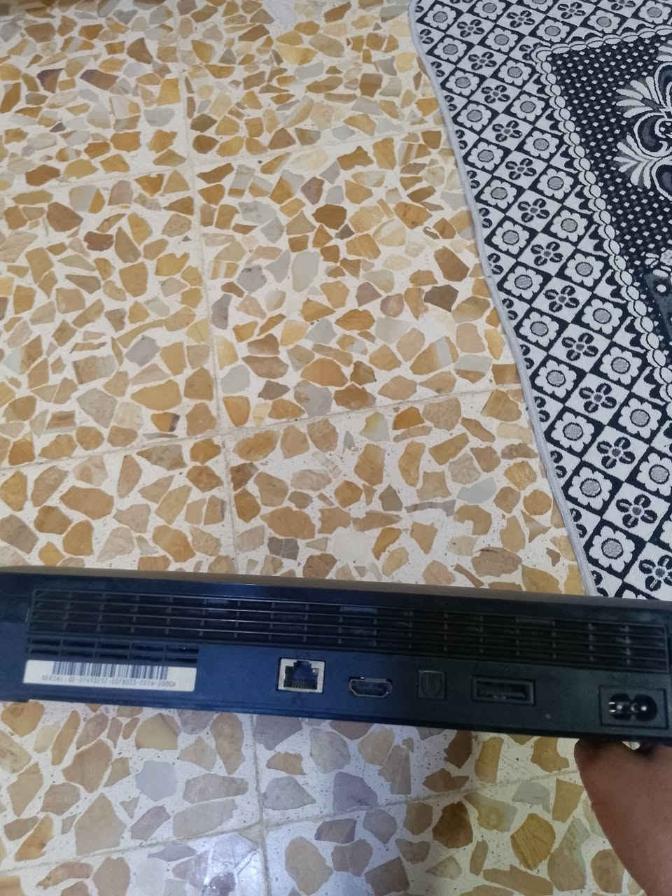 بلاي 3 لوك سبيكر نظافه 90% في 20 لعبه يدات بالكرتون كابلات وكامله مكانك موصل ايسر سعر 150 بي مجال للطيبين و الشرايه


**إذا كنت صاحب هذا الإعلان وتريد حذفه لأي سبب، رجاءا أرسل رسالة إلى الدعم الفني**