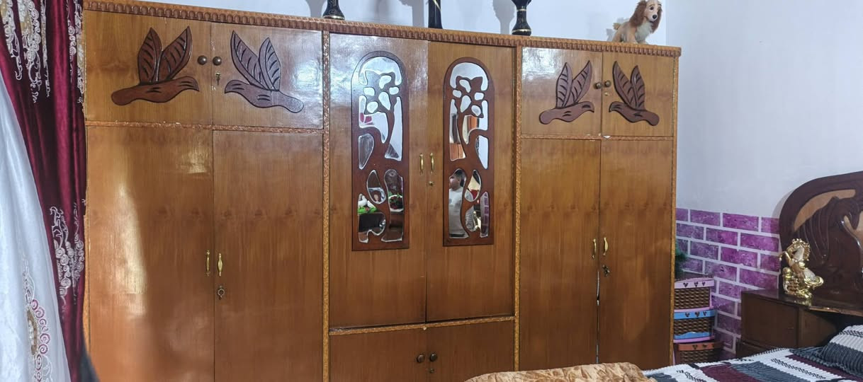 سلام عليكم غرفة نوم للبيع مستعمله المكان واسط النعمانية السعر ٥٠٠ وبيهة مجال للطيبين للستفسار على الرقم ادناه
***********
