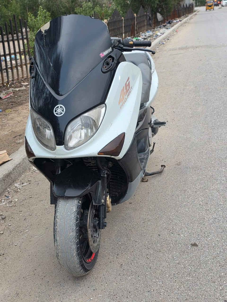 سلام عليكم دراجه تي ماكس 2007دراجه نضيفه نكره شغاله ما بيه اي نقص كامله نقص قمجي مال كيلو متر بس تجي تفحص تتطلع بيه اشوف شلعته معدله دراجه مكينه اشك الحلك 
مكاني بغداد العبيدي
سعر 13000مليون 300
رقم ***********
