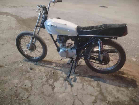 سلام عليكم دراجه نامه حربي.البيع كله نامه مو تجميع بيه سبايدر وسوبايه مكاني بابل محاويل ناحيه المام *********** السعر 250 وبيه مجال
