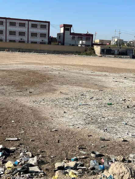 قطعةعرصة مساحة100مً السعر 38 موقع كلش حلو مدارس قريبة 50م تبعد عن القطعة العنوان ابي الخصيب منطقة بلد *********** البصرة
