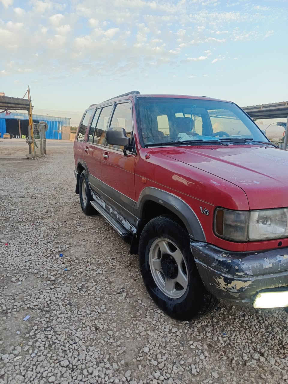 أزوره موديل1995 مكفولة السعر 55وبيه مجال مكانه بابل الحمزه الغربي ***********
