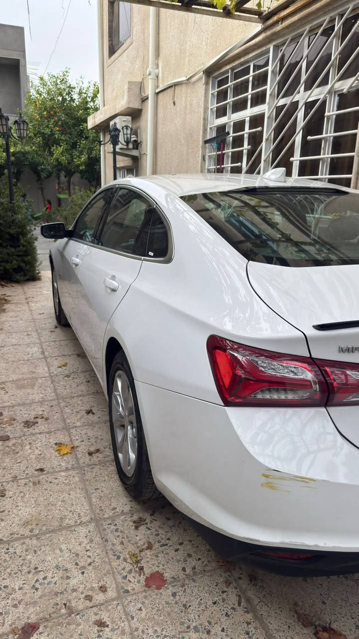 السلام عليكم  ماليبو Lt  لبيع موديل 2022 وارد السياره حادث إطلاق ناري رقم أربيل تحويل ثاني يوم لسعر 140 وبيه مجال     ا مكلف بلنشر رقم صاحب السياره *********** مكان السياره بغداد الزعفرانيه
