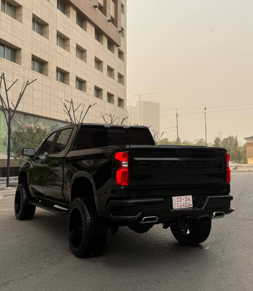 CHEVROLET SlLVERADO,K1500 RST,Z71
سعر حلو مميزه 289ورقه بي مجال 
سياره المهمات المستحيلة 🔥
النوع : سلفرادو  RST فول Z71 من القطع المحدوده في العراق تزويد شركه PRO COMP الامريكيه 
رقم شانصي  1GCUYEED1NZ143299
موديل : 2022‎
ماشية :69 mi
مكينه 8 سلندر  5.3 لتر 
بصمه ابواب 🫆
جنطة كهرباء🔌
تعديل صوت الاكزوز من الشركة رياضي كلش حلو 🔥
تشغيل عن بعد 🔔
كشنات تدفئه + تبريد 🧊🌨️
اناره بلبدي 💡🔦
اناره بلمري🔦
نقط عمياء بلمري✅
ليدات اماميه خلفيه
شاشة كبيره 🖥️
كامرتين خلفية
كامرات خمس من كل جانب محيطية✅
بلوجكتور زنون بلاد
تحكم ستيرن جهتين 
ستيرن هيتر 
سايد بريك دكمة ⚪️
صاجات 
نظام اطفاء
قطعتين تبريد 
باب طويله ✅
بدي قصير  مرغوب 🔥
اناره داخليه LED 
خمس الوان ممكن تتغير لون الاضاءة الداخلية
ساعه ديجتال بالشاشة 🔥
نظام خرائط ملاحة وكار بلي
رادار امامي وتحديد مسار
رادار خلفي ومنبه توقف اصطدام 
جامه خلفيه كهرباء ✅
السيارة جديدة جداً ومميزة من حيث الاضافات والمواصفات وبعد بيهه هواي مواصفات .
سيارا جاهز فحص هزه 100/100
عنوان سياره 📍اربيل 
📞الاتصال زين ***********
📞كورك +واتساب ***********
