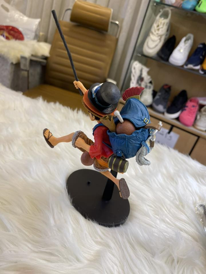 السلام عليكم
هذا المجسم هو شخصية مونكي دي لوفي من سلسلة الأنمي والمانغا الشهيرة ون بيس. 
.
سعر 15 مع التوصيل 
يوجد توصيل كافة المحافظات 
.
الاستفسار ***********
