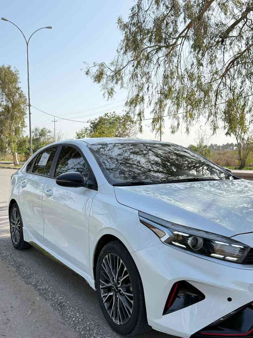 فورتي جيتي لاين مواصفات 
مديل 2024
فقط جاملغ وبنيد مبدل 
3 انضمة قيادة
اوتو هولد 
هند بربك بصمة
رادار امامي خلفي 
رادار جانبي 
توقف ذاتي 
السعر 148 
تفاصيل اكثر على الخاص 
او رقم الهاتف
‏‭0771 336 3390‬
