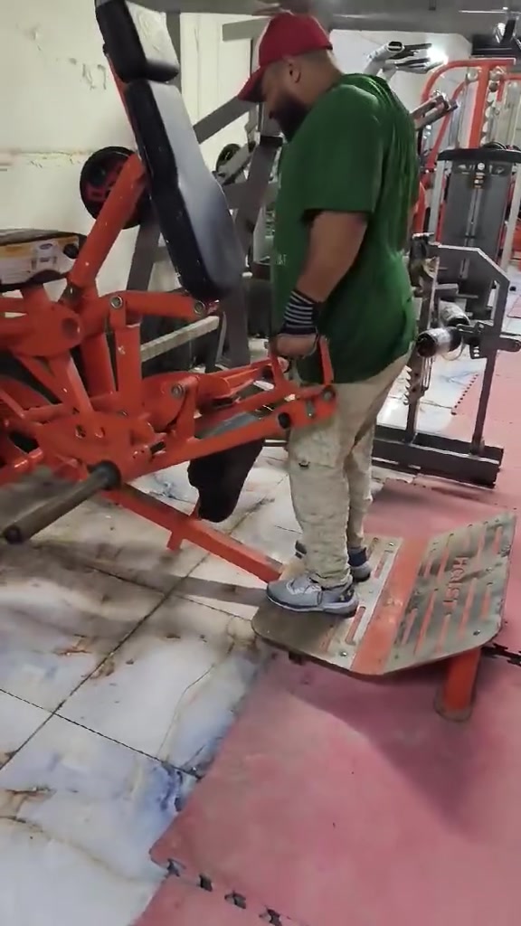 سحب اكتاف للبيع ٥٠٠الف
بي مجال
***********
