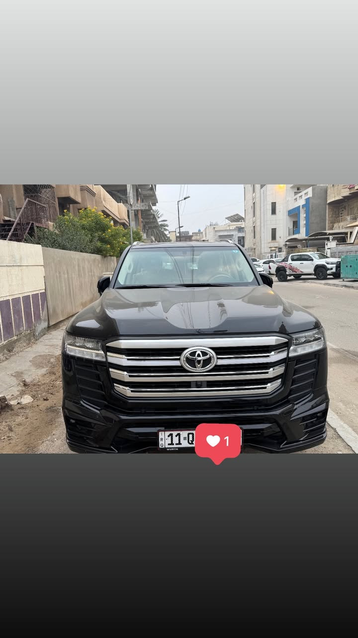 يا الله السلام عليكم لاند كروز موديل 2024 لمتد فول مواصفات شاشات خمس كامرات حساسات كشنات جلد تدفئه تبريد بالكشنات باقي المواصفات معروفه  السياره جديده بمعنى الكلمه ماشيه 9 الاف فقط مغلفه ppf بالكامل السعر 75000 للأستفسار *********** واتساب فقط عنوان السياره بغداد زيونه
