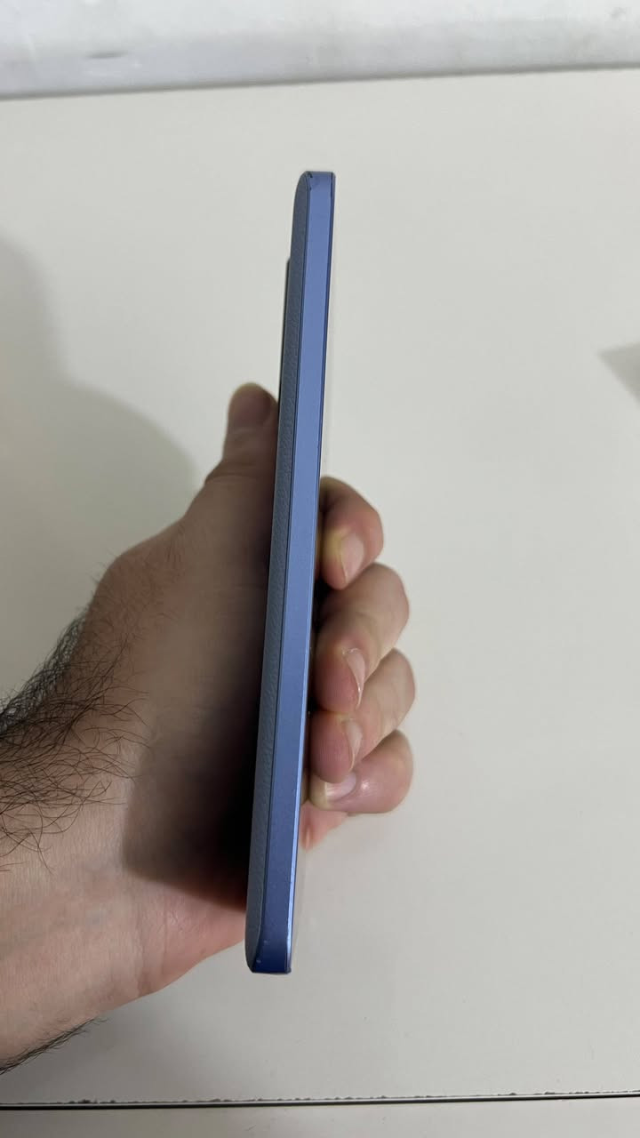 Xiaomi 13T pro
نسخة 12/512 استعمال شخصي، بدون تصليح أو فتح
النظافة نفس اللي بالصور.

المعالج: Dimensity 9200+ قوي جداً للألعاب

الرام: 12GB

التخزين: 512GB UFS 4.0

الشاشة: 6.67 AMOLED 144Hz دقة 1.5K

الكاميرا: 50MP لايكا + 50MP زوم + 12MP واسع

تصوير 8K

البطارية: 5000mAh

شحن سريع 120W يشحن كامل تقريباً بـ19 دقيقة

بصمة تحت الشاشة

سماعات ستيريو

مقاوم للماء والغبار IP68

السعر 400 ألف.


**إذا كنت صاحب هذا الإعلان وتريد حذفه لأي سبب، رجاءا أرسل رسالة إلى الدعم الفني**