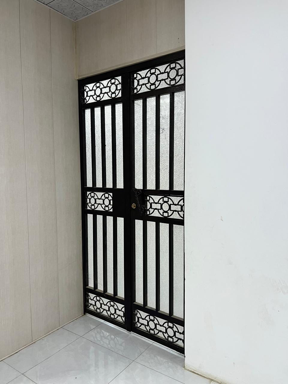 شقه للأجار العنوان قضاء الهوير شارع النفوس قرب صيدليه الكفيل
تواصل :***********

رغيد مانع
