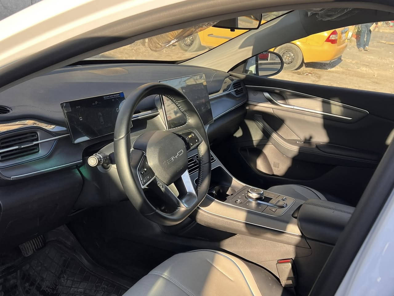 للبيع بيوايدي  بدون رقم السياره جديده 
السعر 123$ مكان السياره بغداد الحريه 
غراضها كامله ماشيه 9 
اخت الزيرو 
***********
