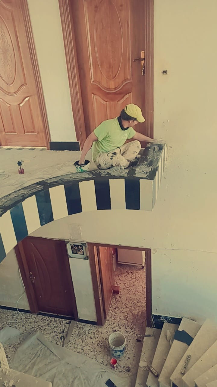 سلام عليكم خلفه سيراميك ومرمر متفرغ حالين  اشغل محافظات وتساب 
الاتصال ***********ذ
