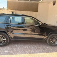 جراند شيروكي • ٢٠١٦ • للبيع