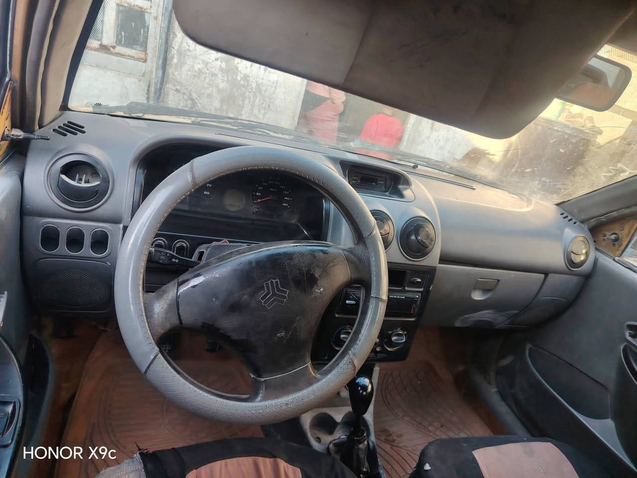 السلام عليكم سايبه موديل 12 كفاله من الضربه شواصيها سليمه تخم تاير جديد ماكينه جديده ثانويه 2030 مصفره وغرامات سياره باسمي سعرها 20 ورقه مكاني بابل جبله رقم تليفون ***********
