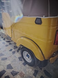 تكتك ٢١ كفاله كشر ومكينه بيها صبغ نص لغد والباقي كفاله الدراجه الف متذ...