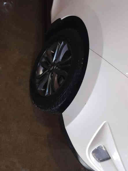 توكسان موديل ١٦ كفالة عامة من تبديل وصبغ بيها تكحيل بالبنيد رصعة اقل الأصبع بسبب الرش بهوز الماء إدامة كاملة للكهربائيات وإدامة للبلكات وبخاخات تبديل راديتر مؤوسسة سيارة جاهزة من كلشيء السعر ١٦٣ السيارة اني المالك 
رقم الموبايل بي واتساب واتصال ***********
