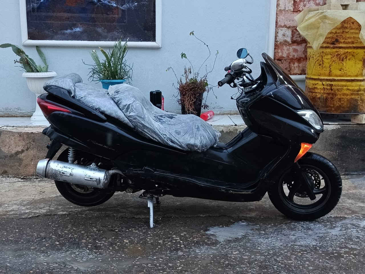 فورزه 08  ((2003)) للبيع او مراوس دراجه حلوه  كامله  فيت بم جديد باتري جديد  تايرات جدد  ترايك وين ما يعجبك  يرادلها ترتيب بسيط  ((مكفوله من سرقه )) 
مكاني كربلاء  السعر 600وبيها مجال 
***********
