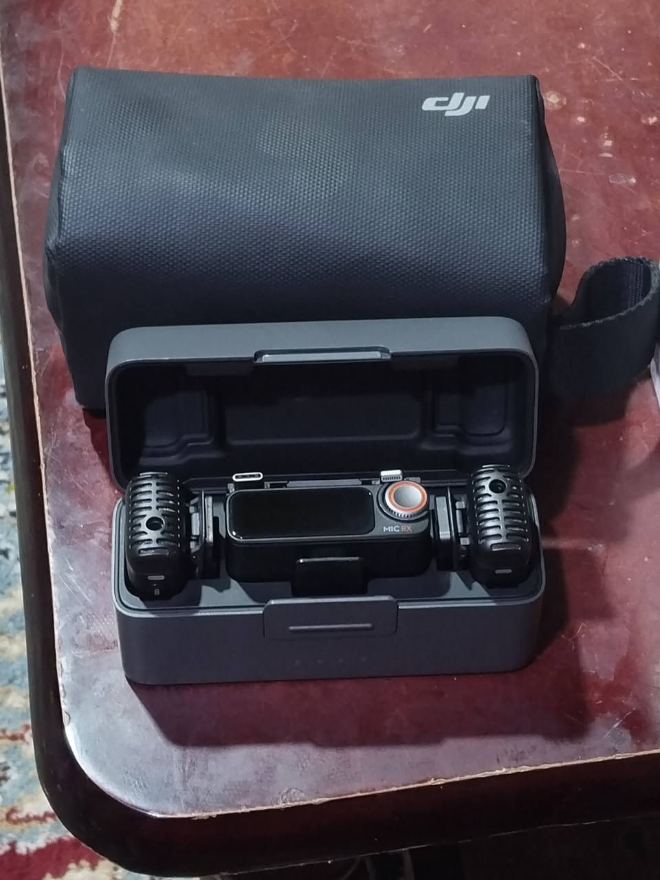 نك مايك hollyland Lark M2 سعره 100 الف اخو الجديد
Dji mic 2 مستعمل نظيف نقصه فقط كارتون سعره 275الف 
وعندي مانع اهتزاز من شركة dji 6 سعره 85الف فقط مصورين بي مرتين
رنك تلتا الخاص 700 الف ويا قطعة تنربط بي ويصير بيها مكان بطارية v mount


**إذا كنت صاحب هذا الإعلان وتريد حذفه لأي سبب، رجاءا أرسل رسالة إلى الدعم الفني**