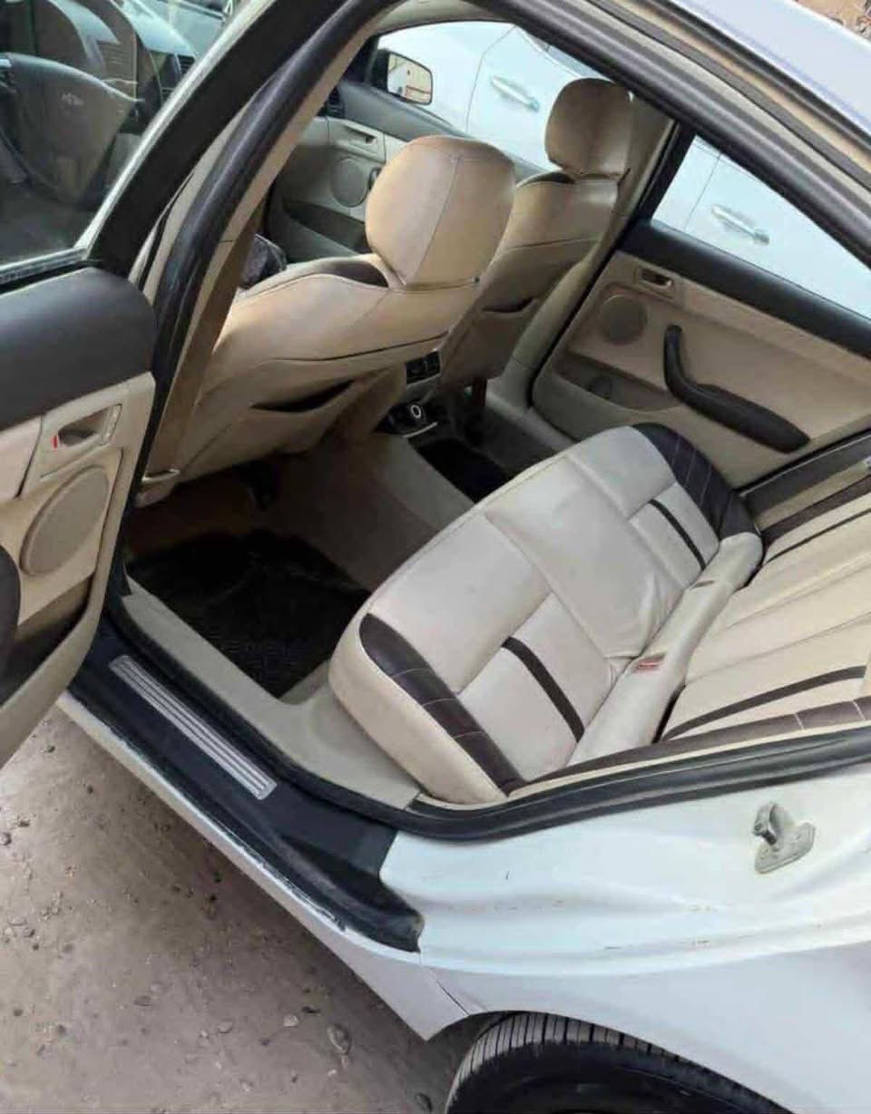 السلام عليكم
شلون الحبايب
كابرس ٢٠٠٨ خليجي
مصبوغه حزام شواصي لغود حوض مكفوله 
بدايه القماره بيه بارد بسبب البنيد طاير عليه القماره بدون صبغ
مكينه ٦٢٠٠
كير اربع نمر 
دواخل جلد وكرسي السايق كهرباء 
وياله ٢٠
الصدر الخلفي مبدل عربانه كامله وياها زوج دبلات جدد
الاكزوز مالته بواري من الطول للطول
مكينه وكير واكسل بدون اي مشاكل نضيفات الحمدلله 
السياره رقم بغداد الماني سنويه مساقطه وراعيه موجود يريد تحويل شرط خلال مده العقد المروري مالته تحوله
السياره نصبته حلوه ونشاطه حلو 
السياره بيه نقوصات راسلني خاص او من تجي عليه نتفاهم عليهن
مكانه بغداد حي العامل او حي الجهاد
السعر 78 وبي مجال بسيط
اي استفسار واتساب 
***********
