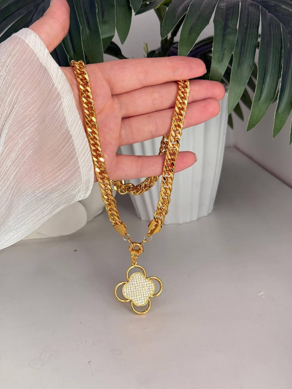 اكسسوارات رمضان الترند توفرت


**إذا كنت صاحب هذا الإعلان وتريد حذفه لأي سبب، رجاءا أرسل رسالة إلى الدعم الفني**