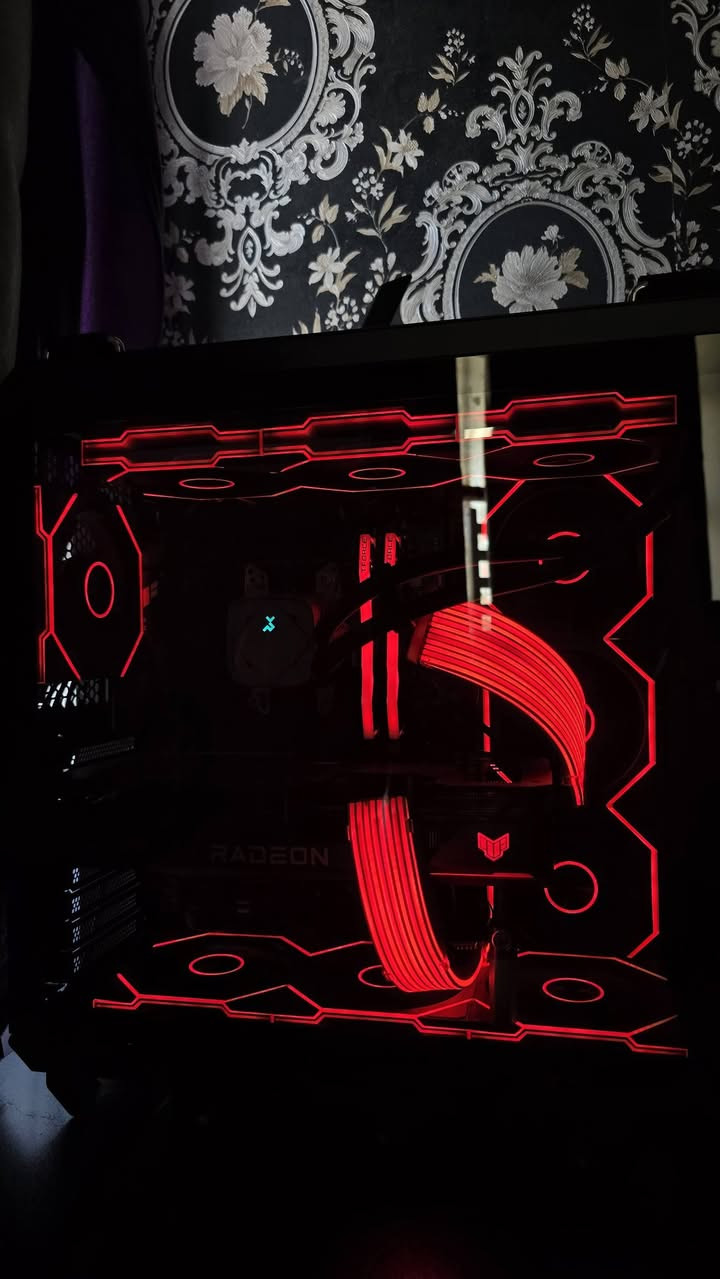 تجميعة للبيع
السلام عليكم
الاسعار؛
كيس ,2,150,000
كيس +شاشة 2,425,000
كامله مكمله 2,700,000

CPU : Ryzen 5 7600x
Cpu cooler deep cool 360ml
M.B: Asustuf x670e wifi ddr5
Gpu :Asustuf rx7800xt 16gb 
Ram: teamgroup 32gb ddr5 6000mhz timing 30

Case: Asustuf g502 
PSU: GIGABYTE 1000W
FANS : N12 ARGB 10FANS
..24PIN AND GPU CABLES ARGB ASIAHORSE
..M.2 SAMSUNG 970 EVO 1TB
..M.2 TEAM GROUP  1TB AND 500GB
...
شاشة 
GIGAbyte 27 rev0.1 170hz 1ms
...
Keyboard hp omen sequencer 
الكيبورد ردت انظفه مره وفتحت براغيه وبقن ٢ جوه الليبلات مادري بيهن بعدين ياله لكيتهن وشخطته من السطح السفلي يعني مو فد شي ...
...
ماوس evga x17 واير وواير ليس
..
ماوس باد حجم ٩٠
...
مايك من فانتك وسماعة كورسير الييت واير
...
السعر اللي تفيده نتراهم ان شاء الله بدون كسران


**إذا كنت صاحب هذا الإعلان وتريد حذفه لأي سبب، رجاءا أرسل رسالة إلى الدعم الفني**