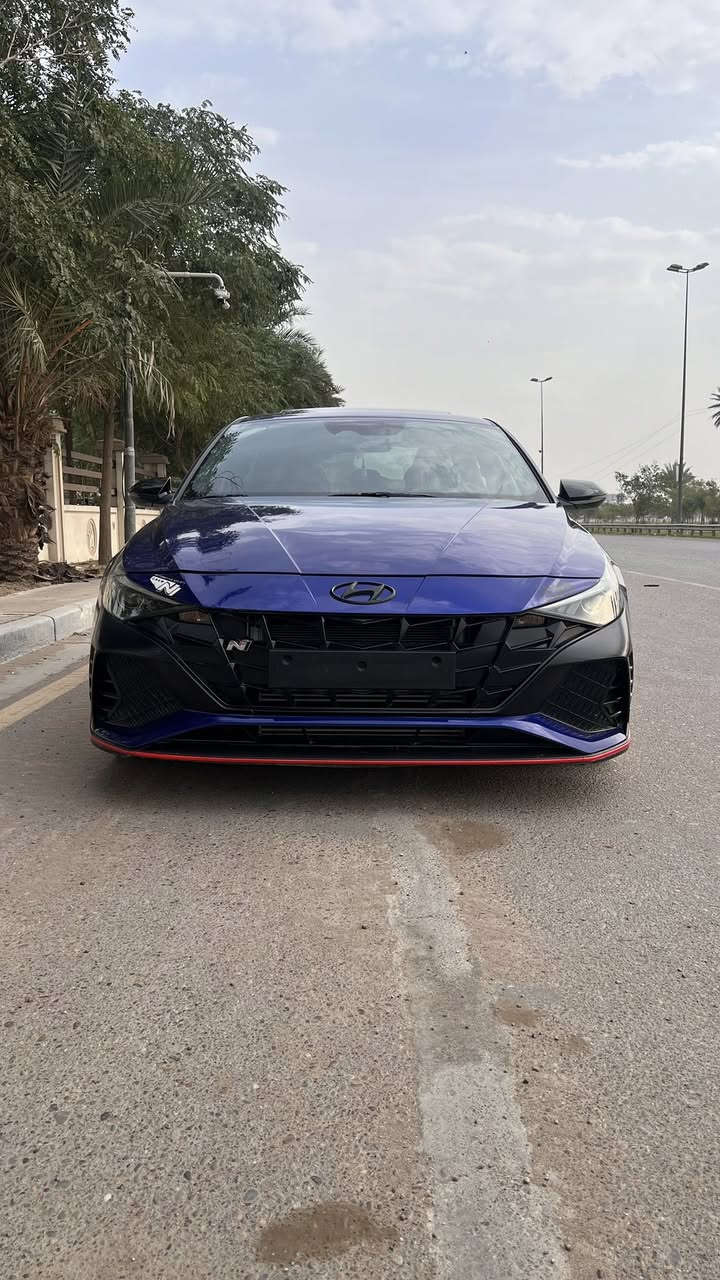 سلام عليكم 
الالنترا N وارد امريكي
محرك2000تيربو
فول مواصفات السيارة 
موديل2022 
ماشيه16 
حادثها مبدل بونيد ومصبوغ فقط 
السيارة مكفولة لغد وشاصي
بغداد الشعب شارع الصحه 
السعر ١٥٣ وبيها مجال بسيط
***********
