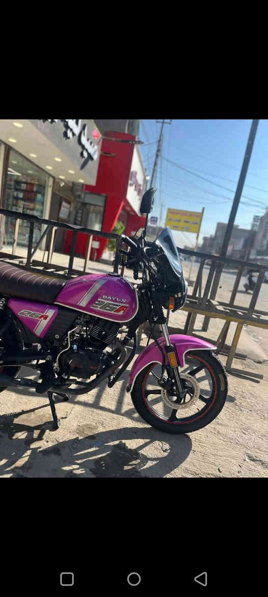 السلام عليكم دراجه دايوان كلاسك جديدة  نفخ مكينه بلاد ممفتوحه دارجه نضيفه وكامله  مابيه أي نقص  كهربائيات كامله سلف كامله وهاي نضافته كبالك اوراق كامله بس دراجه داخل أدوات متترقم سعر واحد وبيه مجال مكاني سريع حي عامل ***********
