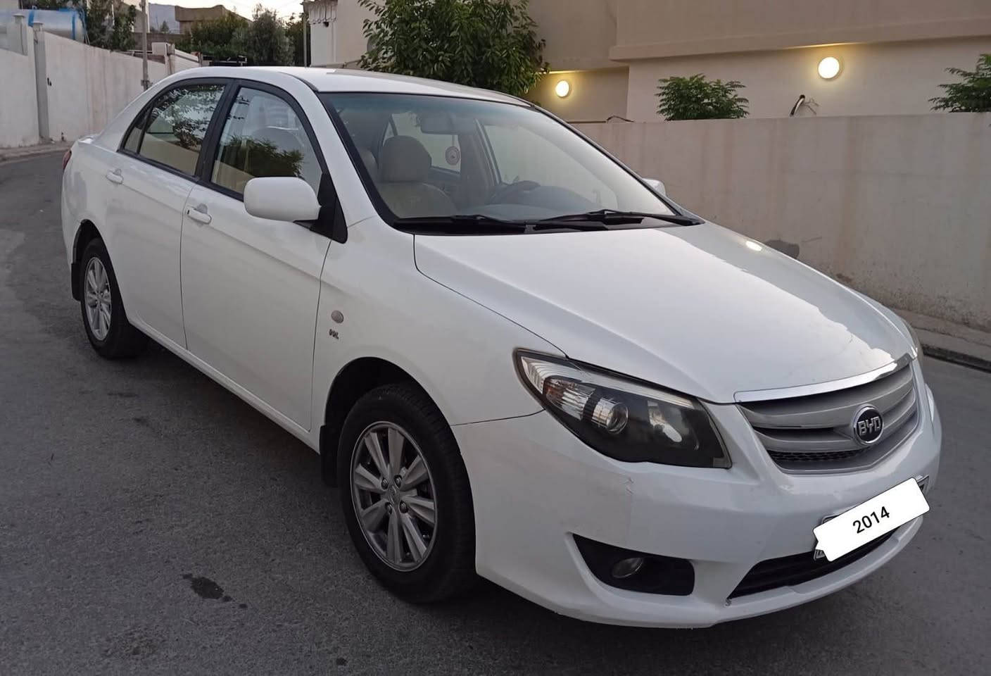 بسم الله الرحمان الرحيم 
BYD2014 F3
گێر عادی زۆر زۆر خاوێن ماوەتەوە بێ سبوخ بەس نەرمە تەزرەیەکی خەفیفی هەیە رەقم و سەنەوی نوێیە گێر و مەکینە و توندوتۆڵی بەشەرت تحویل و غرامە بەشەرت نرخ67محاملە موبایل/(0,7,5,0,4,8,0,3,1,1,2)ڤیبەر و وەتسئاپ کراوەیە.موبایل أربيل, العراق


**إذا كنت صاحب هذا الإعلان وتريد حذفه لأي سبب، رجاءا أرسل رسالة إلى الدعم الفني**
