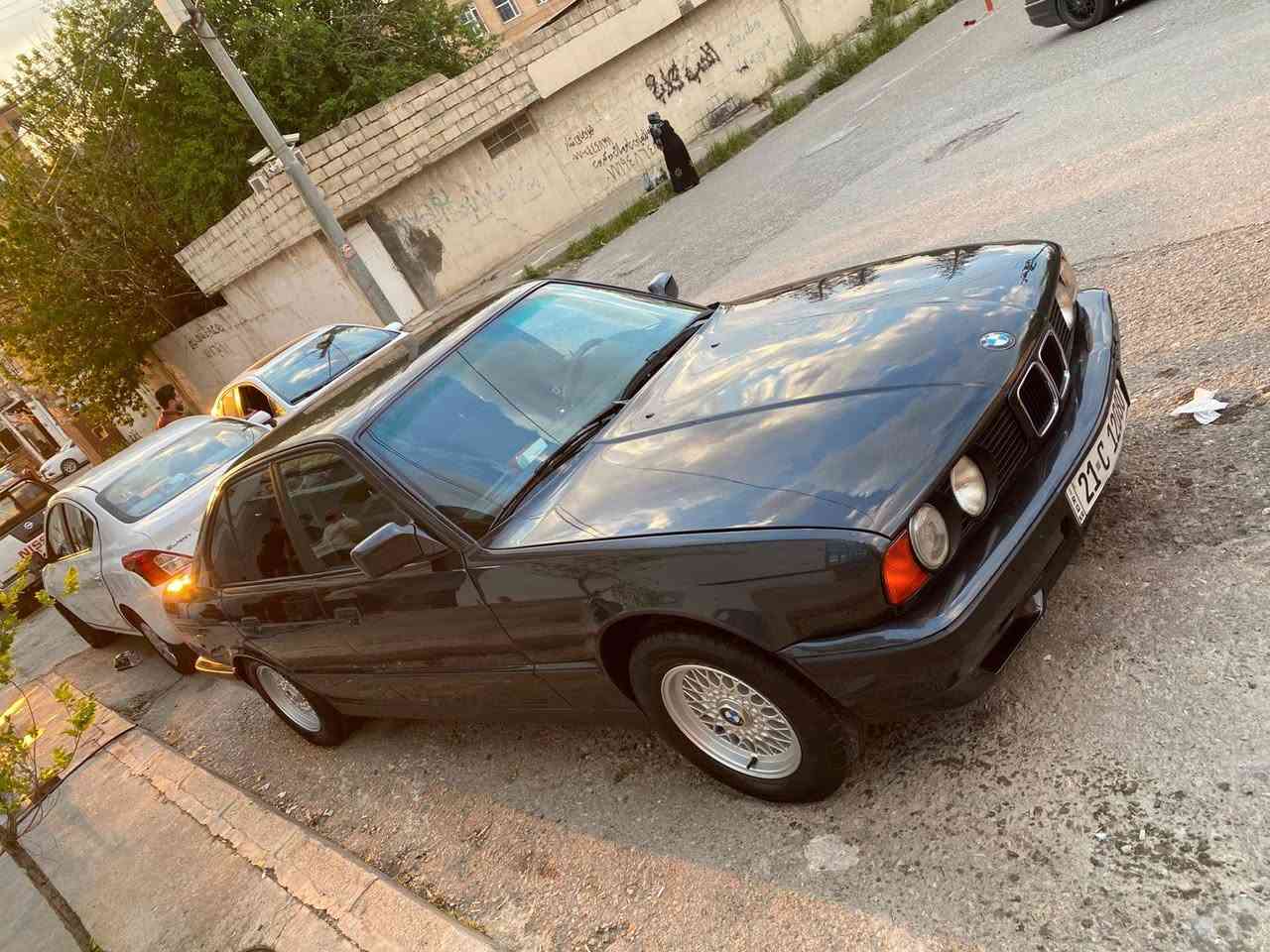 Bmw 1992 
530ده بل فانؤس  ناوقاوه ي سه نه وي تازه يه گيرو مه كينه ته قه وره قه به شه رت چوارتايه ي تازه گير ئؤتؤماتيك  ***********
سعري 78گه لأو مه عامه له السليمانية, العراق
