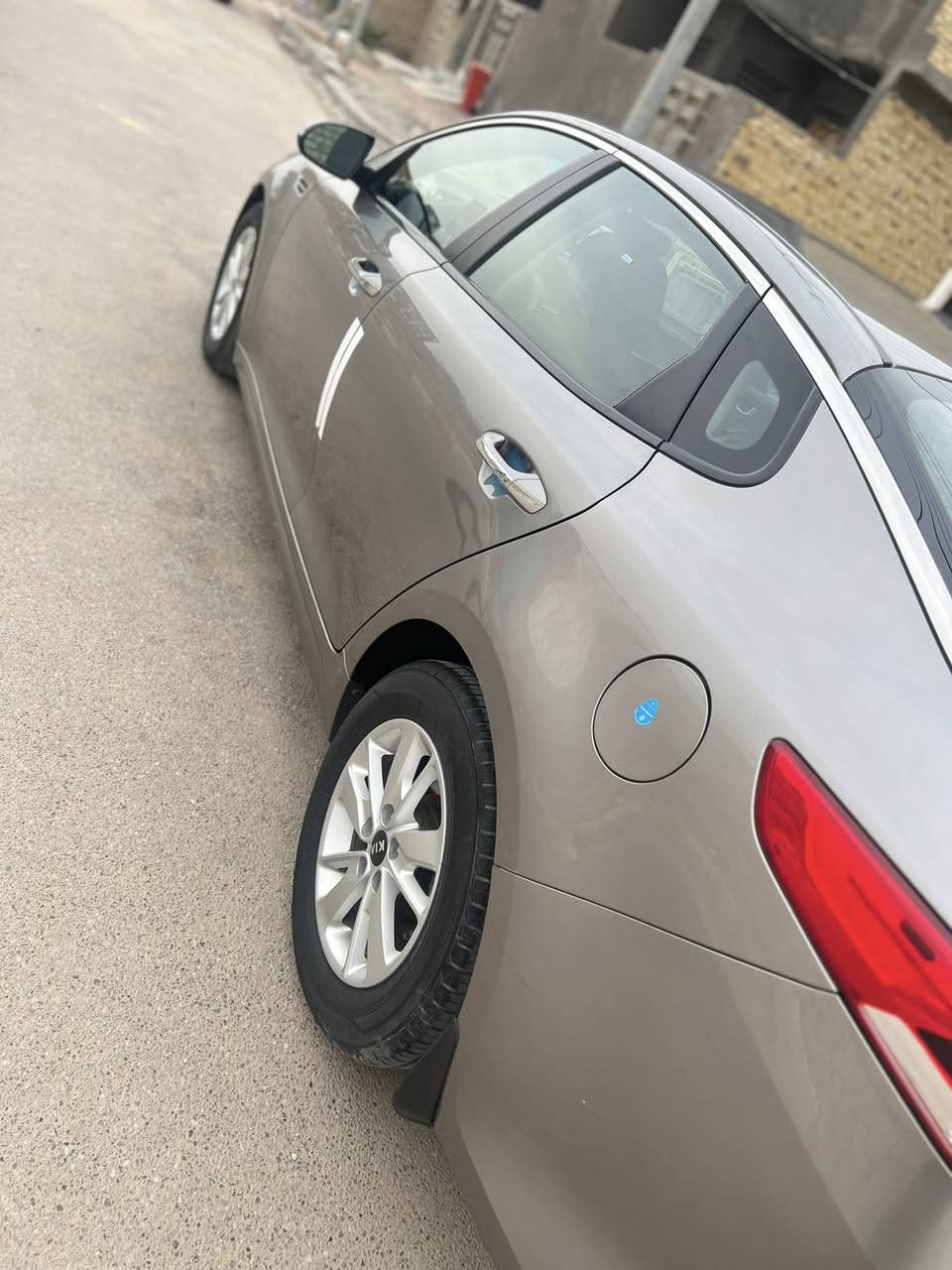 كيا أوبتيما 2018 – [باسمي] – ذي قار 🔥
مكينة 2400 شرط ما مفتوحة 💪
حادث: جملغ خلفي + صبغ البابين اليمنى بدون إيرباك ⚠️
مواصفات فخمة: رادار، كاربلاي، كاميرا دوارة، ويل كب 17 💎
السعر: 128$ 💰
تواصل الآن: *********** 📞
