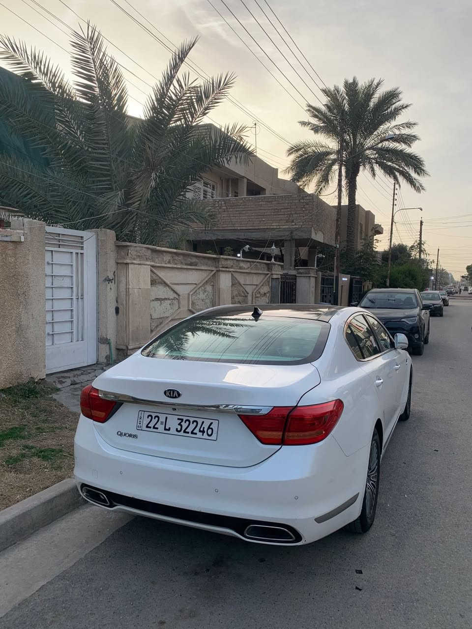 اسلام عليكم سيارة كيا كورس خليجي فول مواصفات رقم اربيل دولي جديد سنويه جديده مكينه وكير وصدر وتبريد كهربائيات خير من الله سيارة بيها ٣قطع صبغ بنيد وجاملغ وباب وبيها تكمه فوك سايق بيها تصليح وصبغ سعر ١٥٠ وبيها مجال***********
