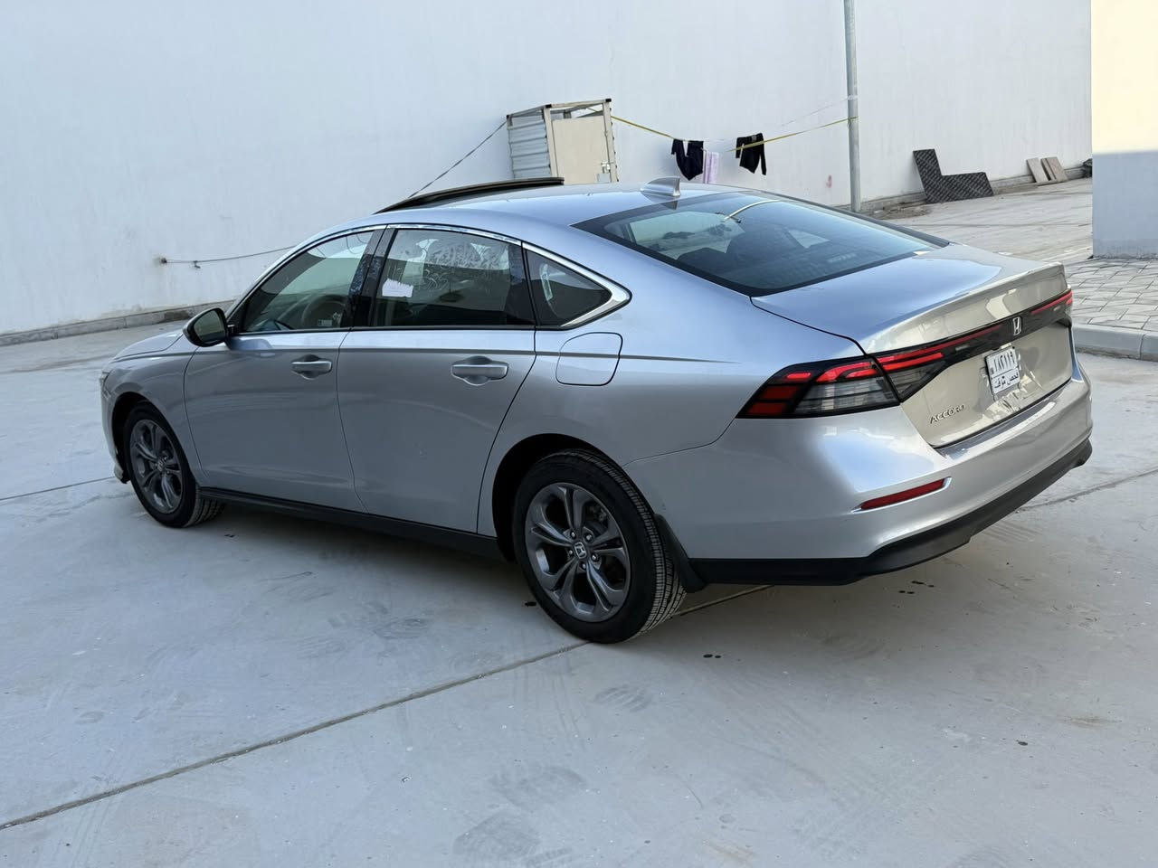 هوندا اكورد موديل ٢٠24 دخول جديد
فئة Sport   1500. محرك.  تيربو  وكير اوتو - فتحة سقف - رادارات - مثبت سرعة تفاعلي - تحديد مسار - كشن كهرباء - شاشه وكاميرا وحساس بلادي - ويل ١٩ - هاند بريك بصمة + اوتو هولد - دخول ذكي - اناره خارجيه Led بالكامل ، تشغيل عن بعد ، توقف ذاتي ، 
الحادث ( جاملغ امامي ايسر ، مع البنيد تبديل ) اني مستورده واني مصلحه على ايدي 
السعر. 175$ بيه مجال بسيط بدون رقم 
مكان السياره. بغداد. الكرخ  للاستفسار 
***********
غير متواجد ماسنجر. اتصال. ☎️ او وتساب ملاحظه. السياره. بانزين.  فقط.
