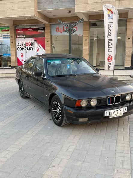 بي ام 535 كير محرك جديد حداديه جديده هسه مسويه سياره جديده لاضربه لاخياس تخم تاير  فتحه غرفه جديده سياره مال جناي سنويه لغايه 28 انبار مشروع وطني بسم جيراني تحويل مباشر سياره احلى من صور سعر 50 وبل عافيه على يااخضه بغداد الدورة *********** مديل 91
