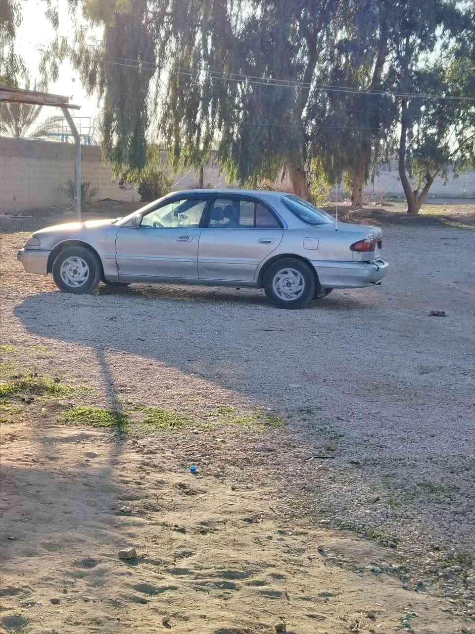 السلام عليكم
سوناتا تو ١٩٩٤
جاهزة گير مكينة ١٨٠٠ مفتوح المرغوب بيها بداية صرف محرك نشط لحد الان مامفتوح 
سيارة بلادية بدون صبغ
كلها على وضع الشركة 
كهربائيات ماملعوب بيها ابد
استخدام شخصي ٨ سنوات عندنا وباسمنه
من العبيدي لحصيبة فقط
كهربائيات شغالة
دوشمة جديدة تخم تاير جديد باتري جديد سلف بلادي مال حاوية جديد 
كمبريسر بلادي موجود تبريد نقص ماعرف شنو
گشرها بلادي نظيف مثل ماموضح بالصور 
سنوية ٢٠٢٨ باسم أخوية
سيارة ناعمة ونشطة دهن وبنزين فقط الجناي يعرف نعومة السوناتا النظيفة
السعر ٤٤ وبيها مجال بسيط بدون مراوس

#ملاحظة جماعة ثلاثينيات مابيع بهيج سعر ماترهم لاتحرجني ولا احرجك 
شراي وتعرف بالسوناتا وتعرف البلادي النظيف يسوا أتصل وحياك الله 
مكاني ناحية العبيدي القائم
***********
