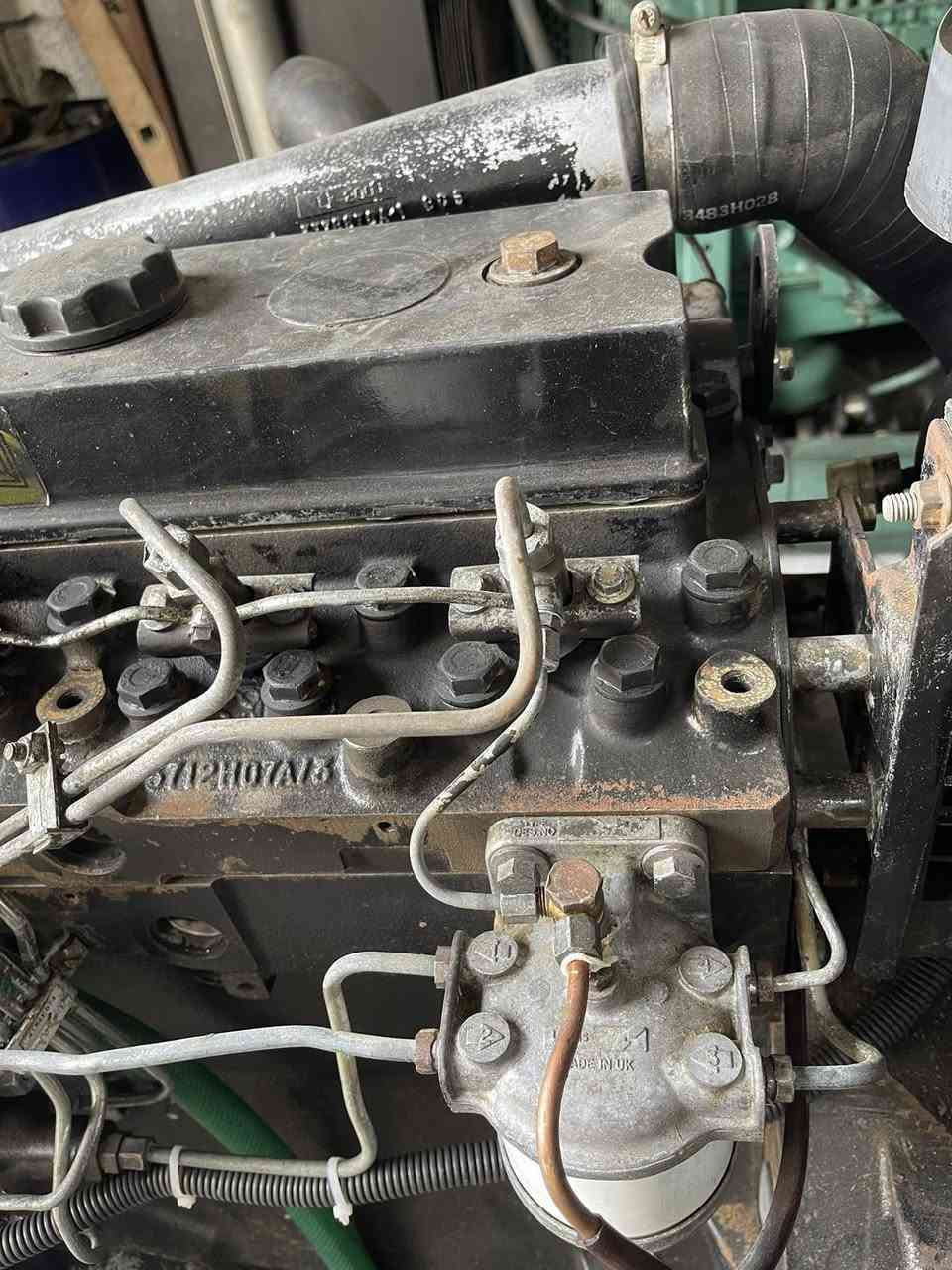 Perkins-50kva 
مولد بيركنس بريطاني اصلي ٥٠كيفي توليد ايطالي  شرط حمل مامفتوح مولد اخو جديد.. 

عنوان: اربيل  اكو توصيل لجميع محافظات العراق 
سعر ٣٥ورقة
*********** واتس اب
