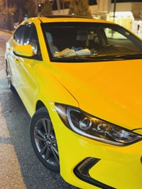 اسلام عليكم اي احد يريد تكسي من الباب للباب وسعار مناسبه يتفضل حاضرين ...