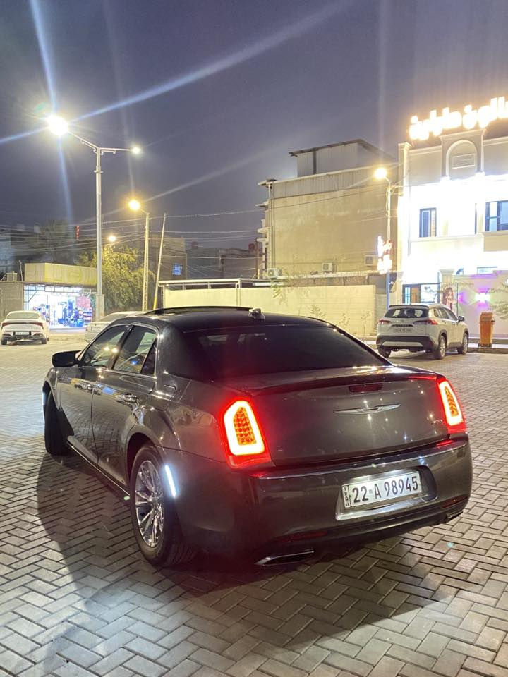 السلام عليكم 
اوباما مديل ١٥ C فول مواصفات للأخير ١/١ معروفة مواصفات الفول مايحتاج احجي بيهن

ادوات ادوات كصة جنطة متؤمة طبق الأصل 
السيارة نضيفة كلش وشوفت عينكم 
سعرها ٨٣ وبيها مجال شي بسيط بيع او مراوس حسب القناعة *********** مكاني بصرة
