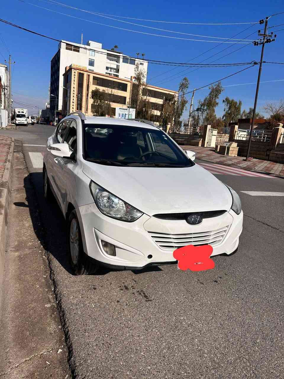 توسان موديل ٢٠١٣ كفاله سونار مرفق تحويل مباشر رقم سليمانيه السعر ١٣٨ للاستفسار الاتصال على الرقم ***********
