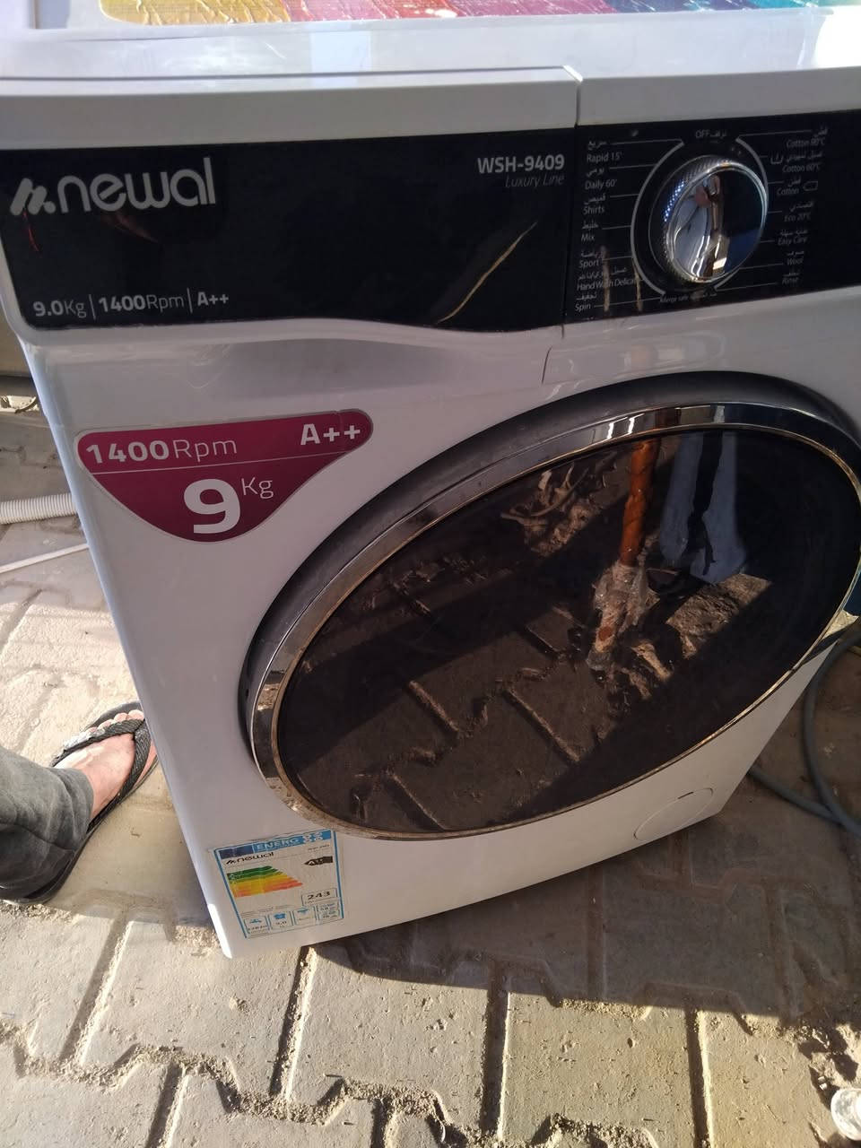 مجمده حجم 10 زغيره 
سعرها 175 بلادي مامصلحه 
غساله فول اتماتيك نوع نوال 
سعرها 225 فول نضافه 
***********
@إشارة
