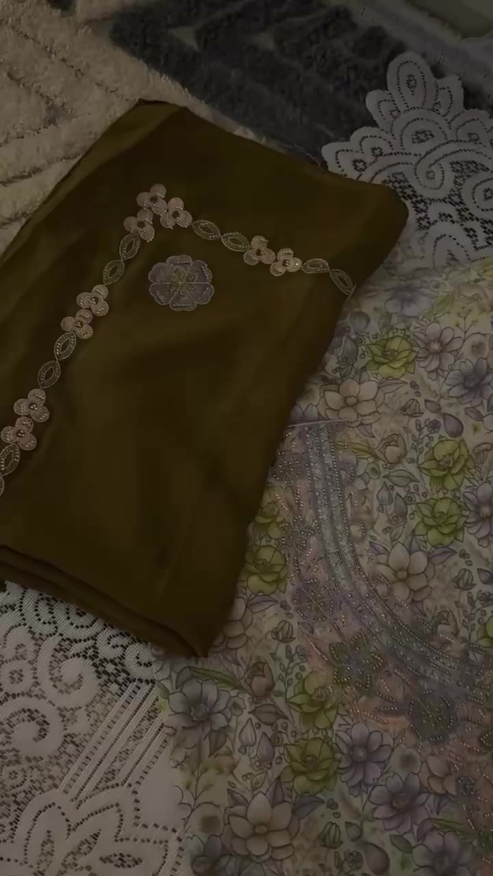 مخور حرير ايطالي + شال شيفون + تطريز وستراس قياس القطعه 4 امتار تلبس الى حد 130 كيلو لسعر 25 الف لتوصيل كل المحافضات 5 الرمادي 3 الف


**إذا كنت صاحب هذا الإعلان وتريد حذفه لأي سبب، رجاءا أرسل رسالة إلى الدعم الفني**