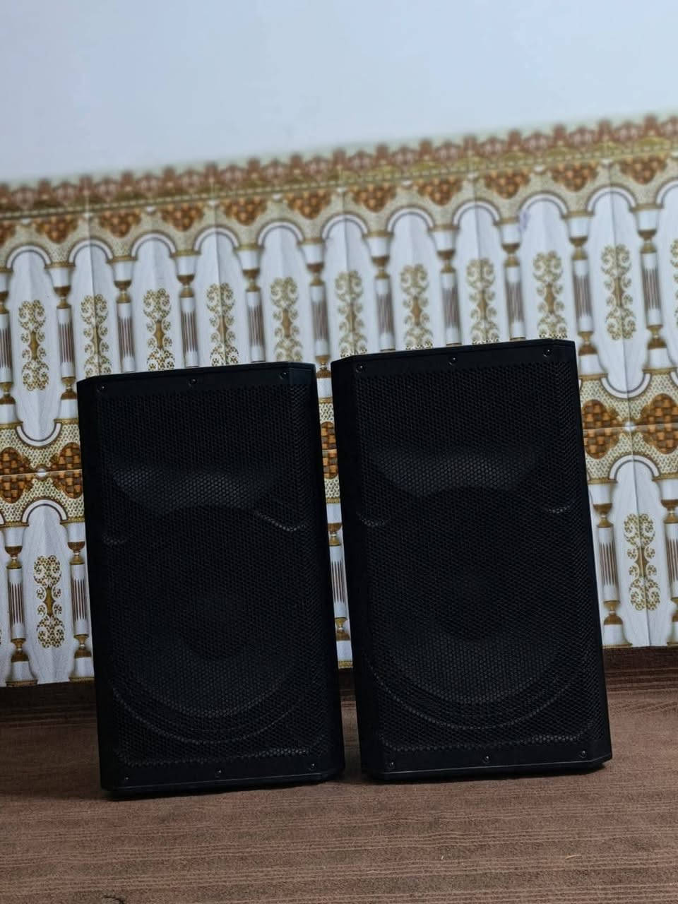 سلام عليكم
موجود زوج سماعات ارسيف RCF البه 17ايطالي تويتر  مستخدمات يومان فقط شرط شخط ما بيهن سعر 650

مكان النجف الاشرف كوفه عباسيه الاستفسار ***********
