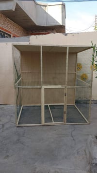 السلام وعليكم قفص جديد ما مستخدم ارتفاع مترين وطول مترين وعمق متر ونص ...