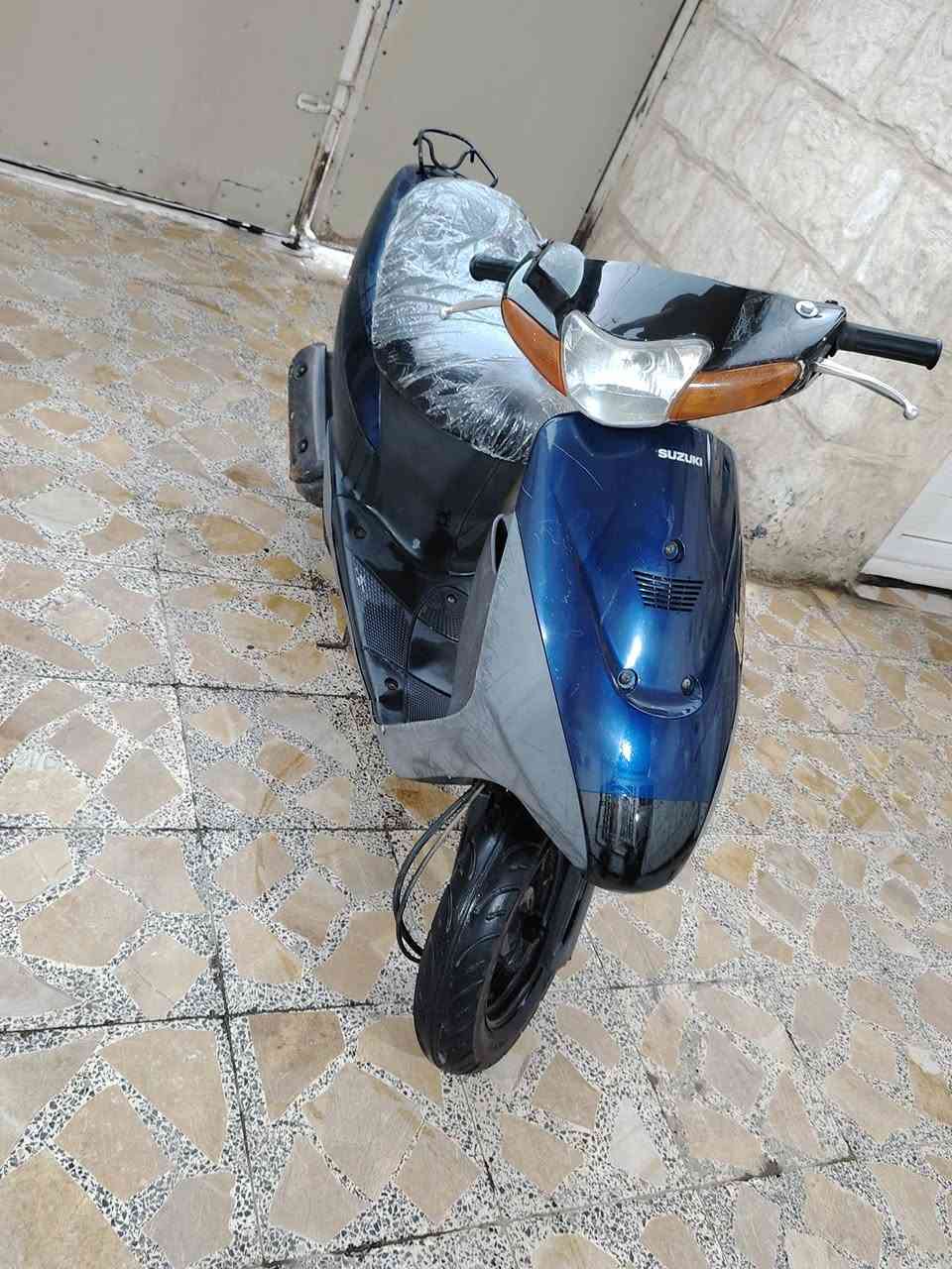 ساسوكي لبيع وراق ابسمي مكينه مامفتوحه شغالة سلف كهربايات كله شغاله شلعه ومشى دراجه جديده ابعده رايده اب 400 وأبيه مجال *********** مراسله واتساب
