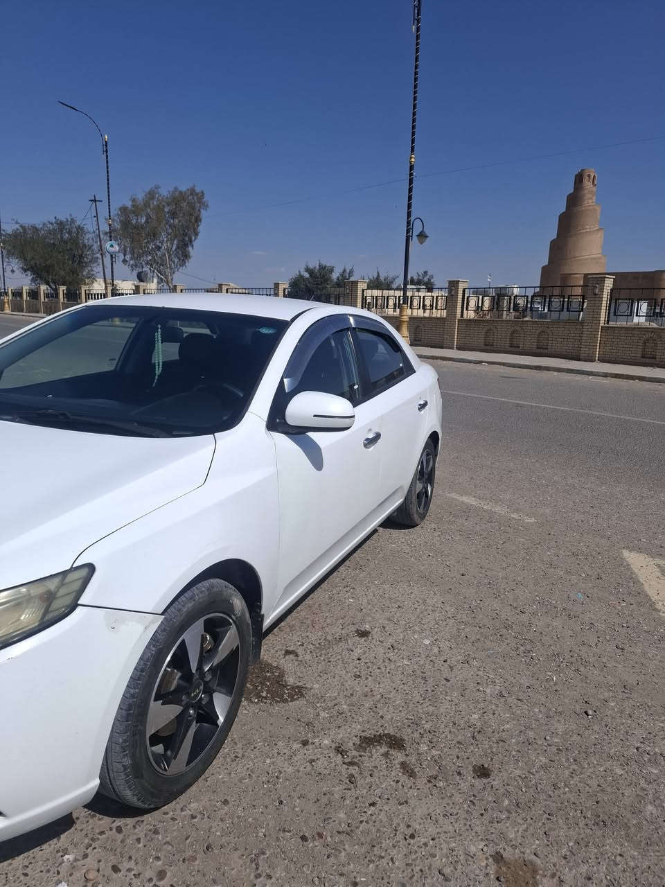 السلام عليكم للبيع كيه سيراتو الموديل ٢٠١٢ السياره بيه ٤ قطع صبغ بدون دواخل سبب الدراجات السياره بسمي ثاني يوم احول السياره مو متعوبه مال بيت تجي تجيك وتشوف بعينك السنويه ٢٠٣٠ تسقط السعر ١٠٢ وبيه مجال تعال وشوف وتدلل ما متواجد عل فيس رقم التلفون ***********
