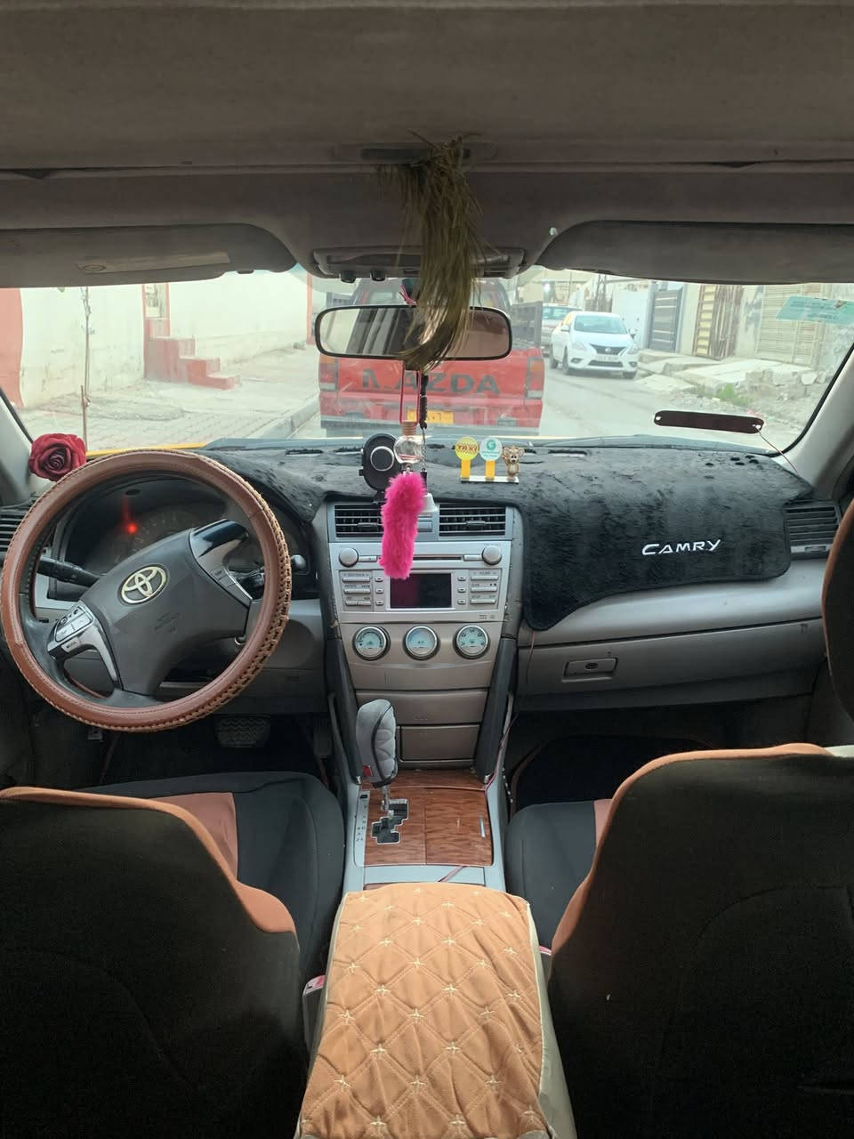 سلام عليكم كامري 8 لامروس أب بتكسي شرط التحويل اتصل***********
